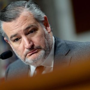 Cruz back in Texas after photo of him boarding plane sparks backlash ahead of winter storm