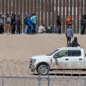 Civil rights groups file lawsuit seeking to block Texas law allowing cops to arrest illegal migrants