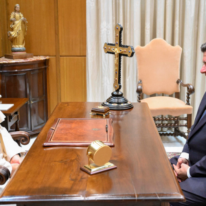 Pritzker seeks sympathy from Pope Leo over Trump’s Chicago immigration ‘blitz’