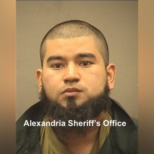 Judge greenlights DOJ’s motion to drop gun case against Salvadoran, accused MS-13 leader