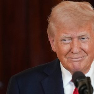 Trump says he will not drop tariffs to get China to negotiating table