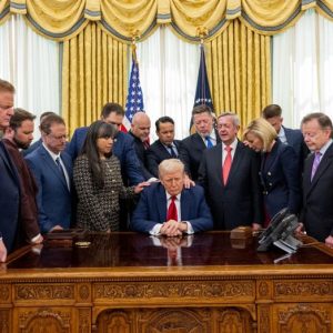 Faith leaders gather around Trump to pray in Oval Office: ‘incredible day’