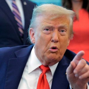 Trump roils Chicago Democrats with ‘Apocalypse Now’ meme hinting at National Guard deployment