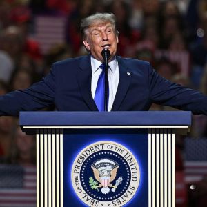 Trump makes stunning first-of-its-kind cash promise in bid to rally GOP voters at Dallas midterm convention