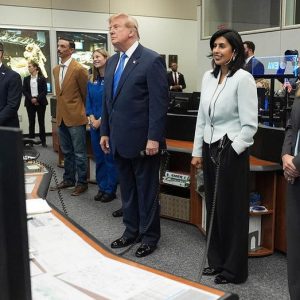 Trump calls ISS crew from Houston to praise space pioneers and offer ‘Oval Office time’