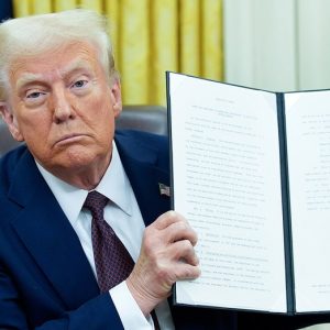 Trump’s controversial plan to fire federal workers finds favor with Supreme Court