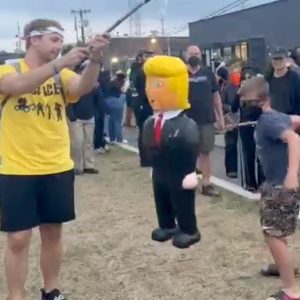 ‘No Kings’ agitators recorded having children bash Trump piñata