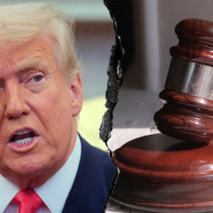 Trump fires Democratic FTC commissioners