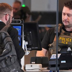 Mullin weighs using airport customs as leverage against sanctuary cities