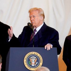 House Speaker Johnson captures VP JD Vance’s first visit to the Oval Office on video