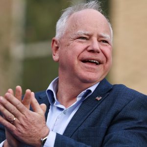 Walz calls Trump a ‘dictator’ who wants to ‘overturn the Constitution’